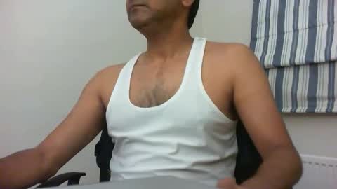 Snapshot of platino3026 chatting on 10-08-25, 11:24 platino3026 online show from 10-08-25, 11:24