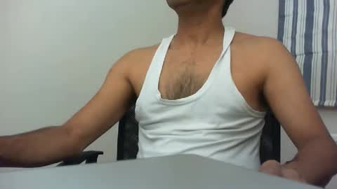Snapshot of platino3026 chatting on 10-12-25, 10:31 platino3026 online show from 10-12-25, 10:31