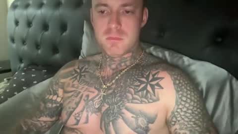 Snapshot of platinum_338 chatting on 09-11-25, 01:33 platinum_338 online show from 09-11-25, 01:33