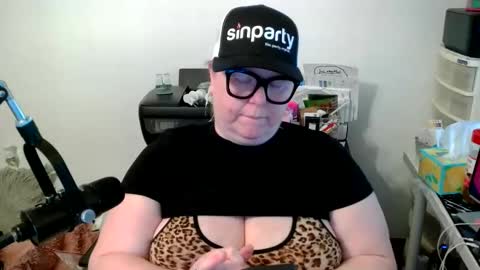 Platinum Puzzy online show from 03-06-25, 06:48