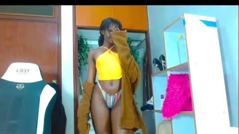Snapshot of playboytit chatting on 01-17-25, 06:36 playboytit online show from 01-17-25, 06:36