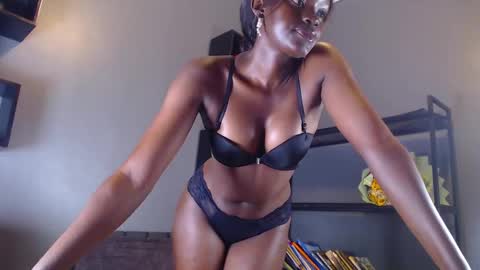 Snapshot of playboytit chatting on 09-25-25, 07:56 playboytit online show from 09-25-25, 07:56