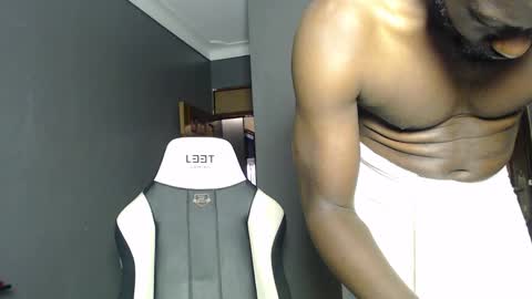 Snapshot of playboytit chatting on 10-09-25, 07:06 playboytit online show from 10-09-25, 07:06