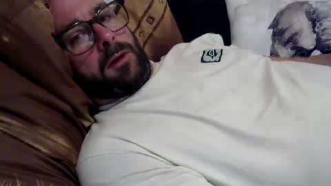 Snapshot of playdude85 chatting on 06-10-26, 06:45 playdude85 online show from 06-10-26, 06:45