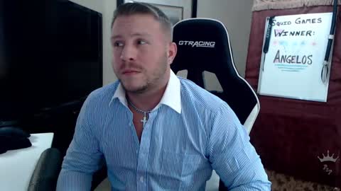 Snapshot of player2pawns chatting on 01-24-25, 01:03 Player online show from 01-24-25, 01:03