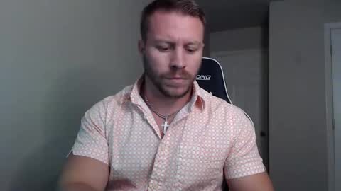 Snapshot of player2pawns chatting on 10-20-25, 12:00 Player online show from 10-20-25, 12:00