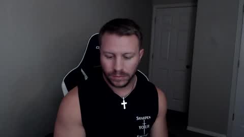 Snapshot of player2pawns chatting on 10-21-25, 06:03 Player online show from 10-21-25, 06:03