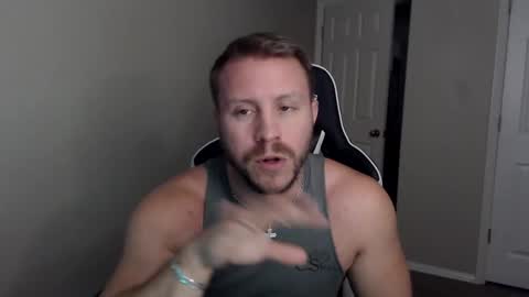 Snapshot of player2pawns chatting on 10-24-25, 05:42 Player online show from 10-24-25, 05:42