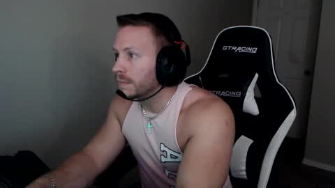 Snapshot of player2pawns chatting on 10-29-25, 03:31 Player online show from 10-29-25, 03:31