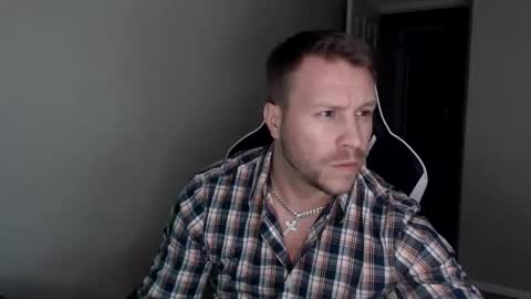 Snapshot of player2pawns chatting on 12-16-25, 05:45 Player online show from 12-16-25, 05:45