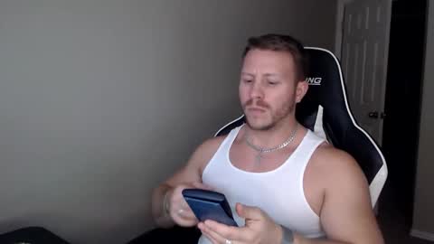 Snapshot of player2pawns chatting on 12-21-25, 03:46 Player online show from 12-21-25, 03:46