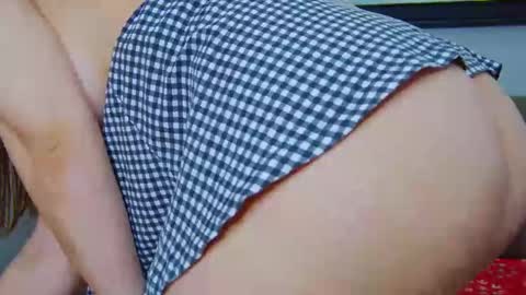 Snapshot of playful_hottiex chatting on 01-03-25, 10:52 Hottie online show from 01-03-25, 10:52