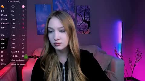 Sophie online show from 10-10-25, 10:31