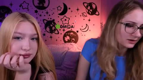 Snapshot of playful_sophie chatting on 05-14-26, 07:20 Sophie online show from 05-14-26, 07:20
