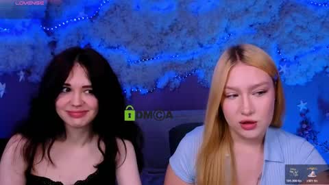 Snapshot of playful_sophie chatting on 06-06-26, 07:29 Sophie online show from 06-06-26, 07:29