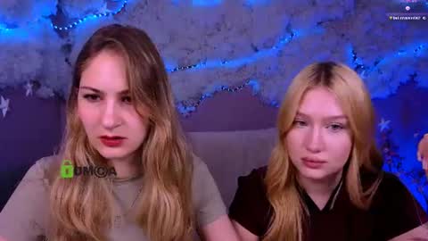 Snapshot of playful_sophie chatting on 06-10-26, 07:35 Sophie online show from 06-10-26, 07:35