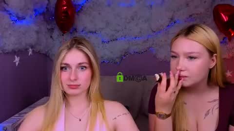 Snapshot of playful_sophie chatting on 06-24-26, 07:02 Sophie online show from 06-24-26, 07:02