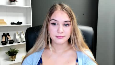 Valeria online show from 07-25-26, 06:33