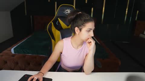 Lana online show from 03-31-26, 10:26