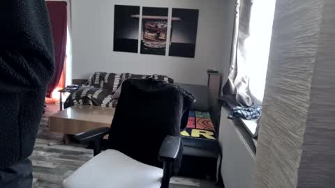 Hello ask me  . Im glad  to see you here in my room. Welcome PVT is open online show from 03-08-25, 09:50