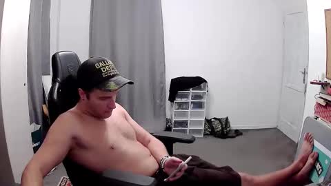 plkrisztian online show from 10-04-25, 04:38