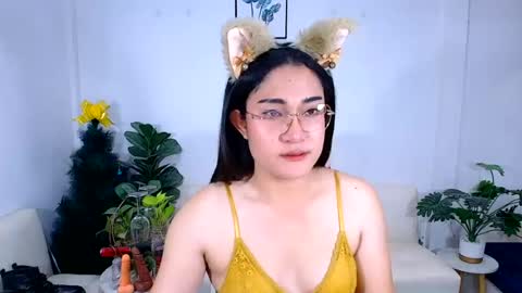 Ploysai online show from 06-15-26, 01:13