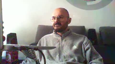 Snapshot of plu07f3520 chatting on 01-10-26, 10:28 plu07f3520 online show from 01-10-26, 10:28