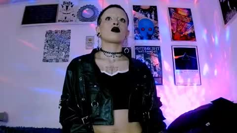    online show from 07-14-26, 02:05