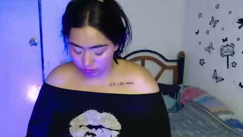 Lily online show from 03-11-25, 04:21