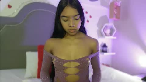 Pocahontas online show from 11-25-25, 02:17