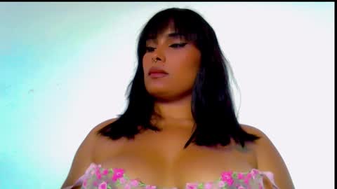 Snapshot of pocahontasexxy chatting on 10-16-25, 08:37 DaniellaBaby online show from 10-16-25, 08:37