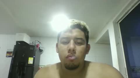 Snapshot of pocahot2512 chatting on 02-02-26, 01:04 pocahot2512 online show from 02-02-26, 01:04