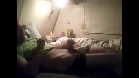 Snapshot of podzimek chatting on 02-16-25, 04:09 podzimek online show from 02-16-25, 04:09