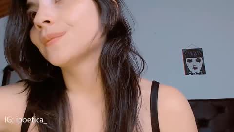 Snapshot of poeeticaa_ chatting on 12-22-24, 02:49 IG ipoetica online show from 12-22-24, 02:49