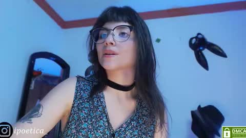 Snapshot of poeeticaa_ chatting on 03-04-26, 04:46 IG ipoetica online show from 03-04-26, 04:46