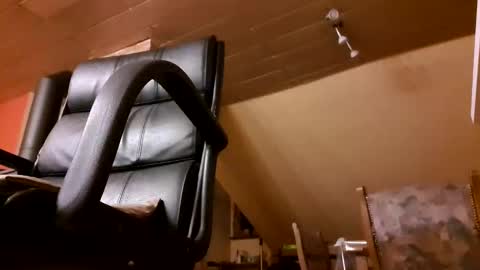 pointman72 online show from 10-19-25, 08:31