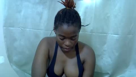 Bloomer online show from 03-03-26, 12:22