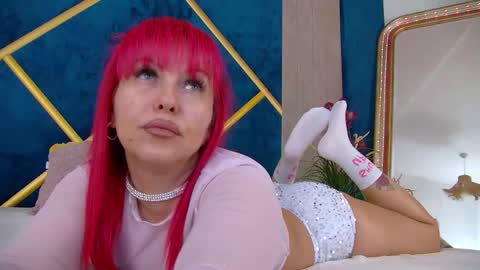 poison_milf_ online show from 01-17-26, 05:12