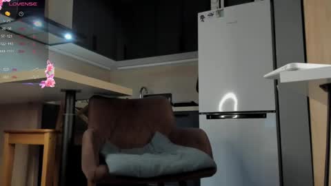Holy Blonde online show from 05-22-26, 05:18