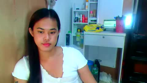 Snapshot of pokwang4you chatting on 05-25-26, 04:57 pokwang4you online show from 05-25-26, 04:57