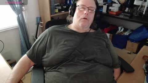 Snapshot of polarmetal chatting on 04-14-26, 10:38 polarmetal online show from 04-14-26, 10:38