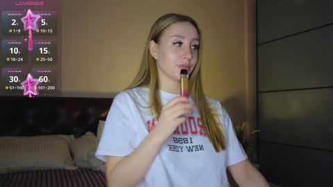 Snapshot of polidevis chatting on 12-01-24, 05:24 Candytrain online show from 12-01-24, 05:24