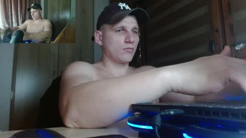 Poliglotjoe2 online show from 04-07-26, 06:08