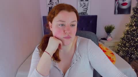 Snapshot of polinasallivan chatting on 12-22-24, 11:11 Polina online show from 12-22-24, 11:11
