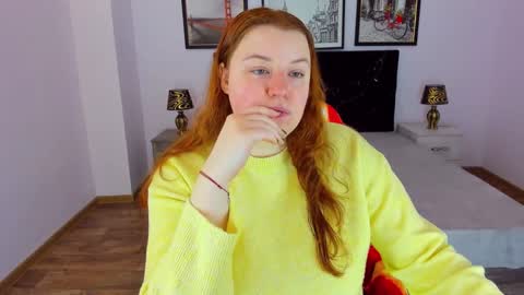 Snapshot of polinasallivan chatting on 12-30-24, 07:59 Polina online show from 12-30-24, 07:59