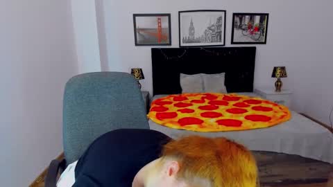 Snapshot of polinasallivan chatting on 01-19-25, 07:36 Polina online show from 01-19-25, 07:36