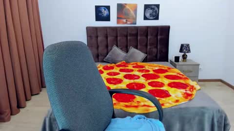 Snapshot of polinasallivan chatting on 01-22-25, 11:23 Polina online show from 01-22-25, 11:23