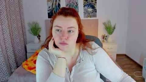 Snapshot of polinasallivan chatting on 01-25-25, 07:49 Polina online show from 01-25-25, 07:49