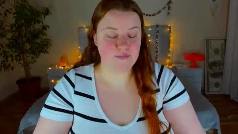 Snapshot of polinasallivan chatting on 02-02-26, 07:45 Polina online show from 02-02-26, 07:45