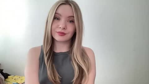 Snapshot of polishangel222 chatting on 05-11-26, 10:32 polishangel222 online show from 05-11-26, 10:32